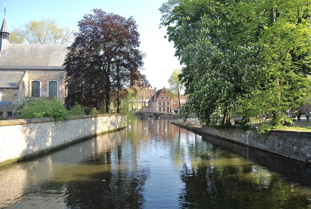 Hotel Duc De Bourgogne Bruges Exterior photo